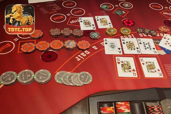 Poker phong cách Vegas tdtc